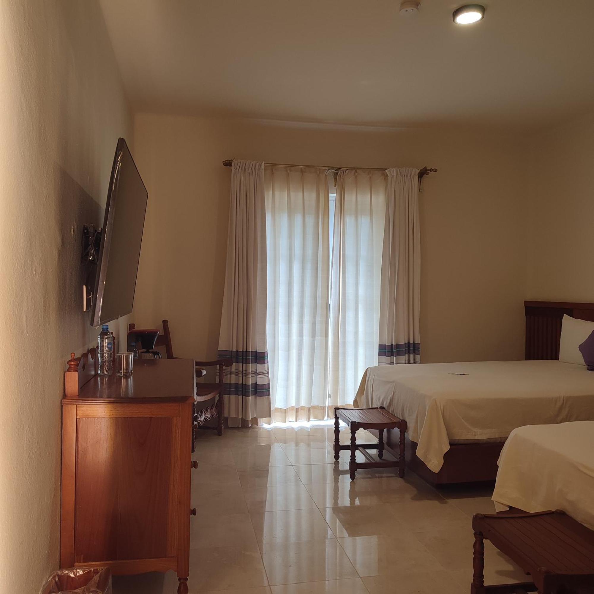 Hotel Marques Del Valle Oaxaca Bagian luar foto